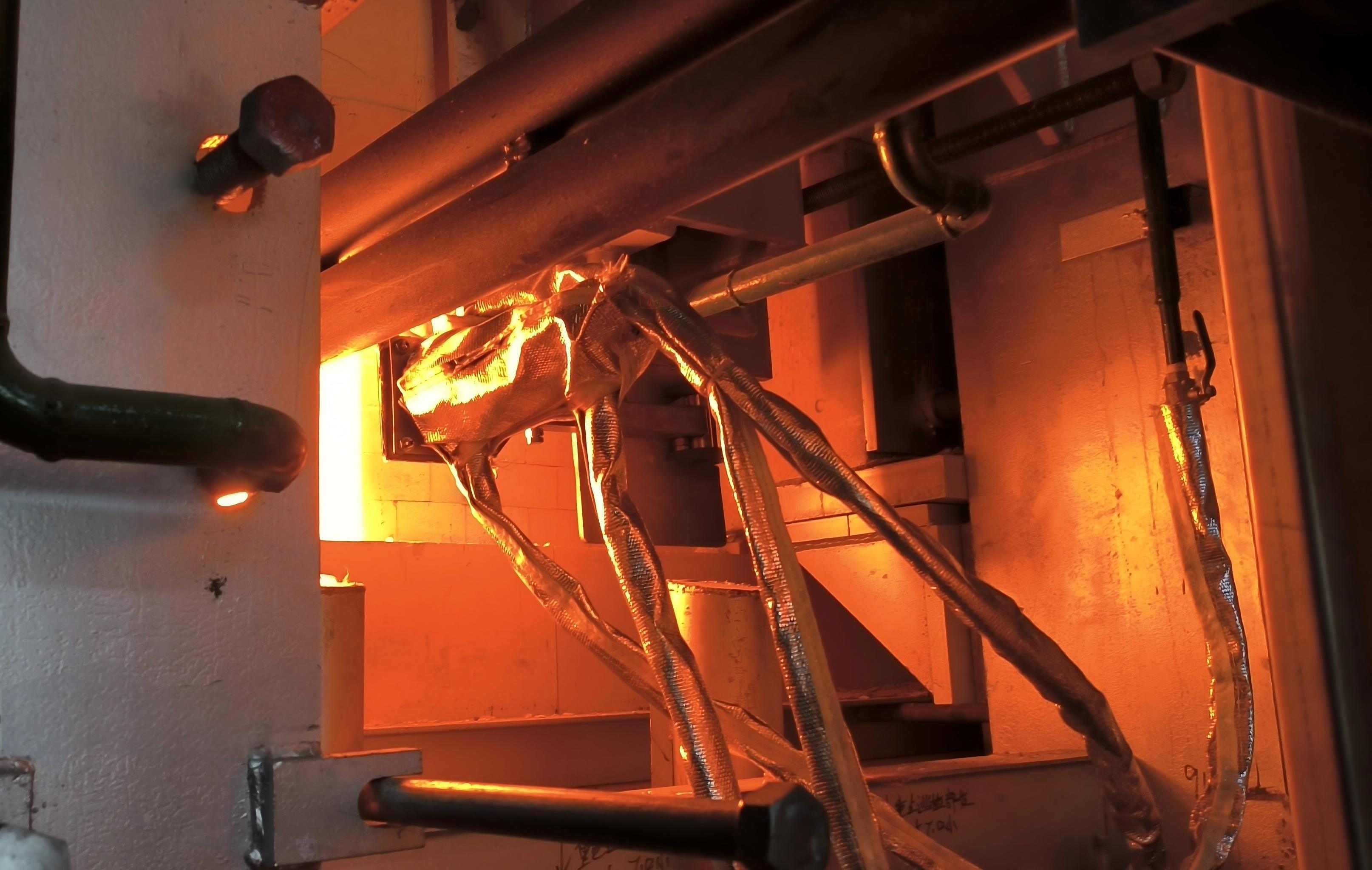 HTEC-video high-temperature furnace camera mounted at CSG furnace neck position