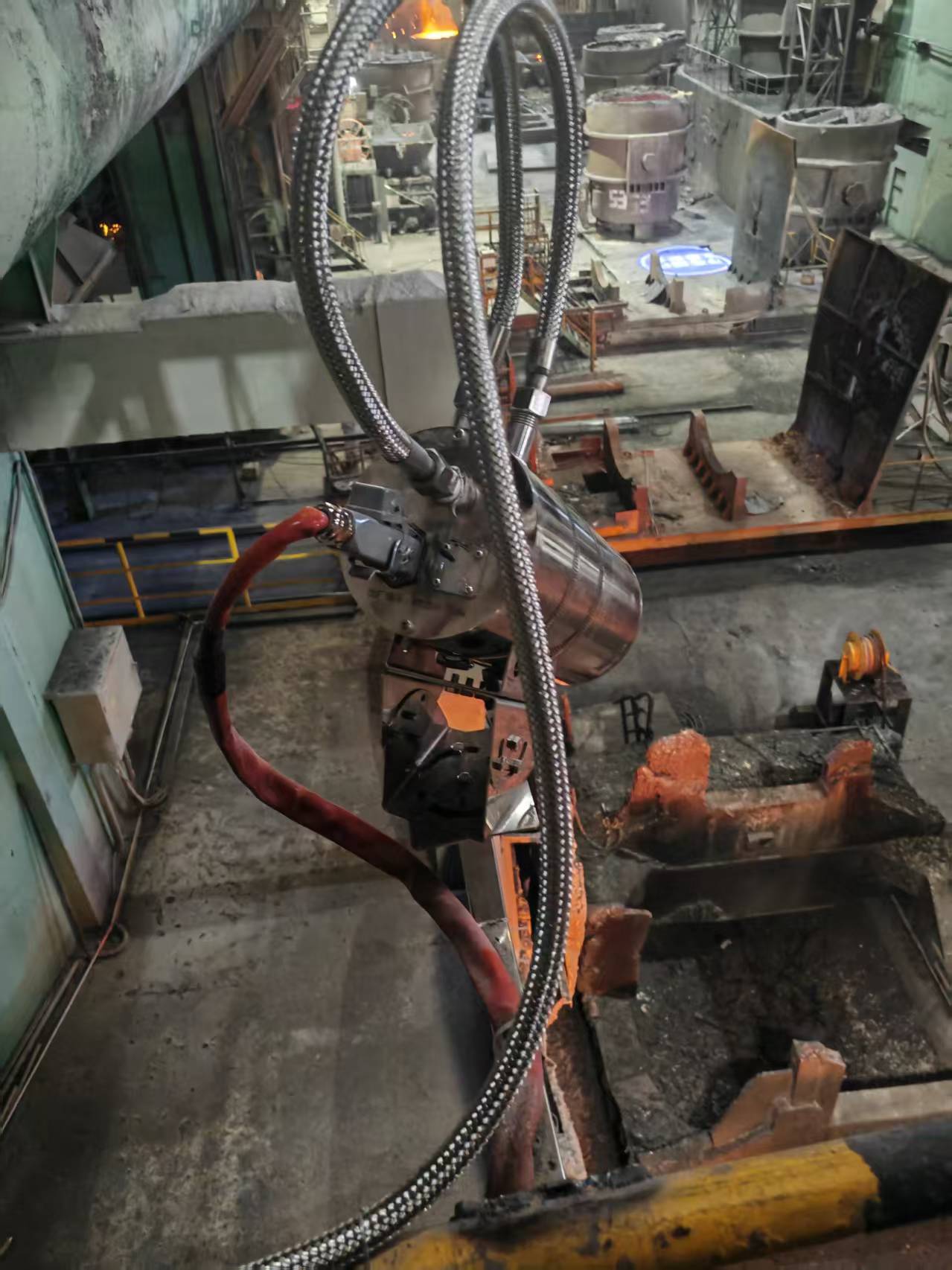 RB-Zkcam-GB high-temperature camera installed on steel ladle for on-site monitoring